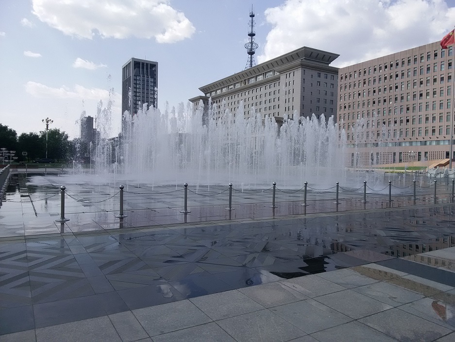 图2.jpg 图2.jpg